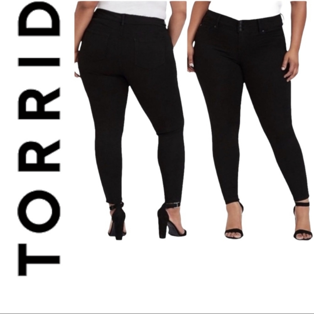 Torrid Denim First At Fit Jeggings Skinny Jean Black Hi-Rise size 26S (short)